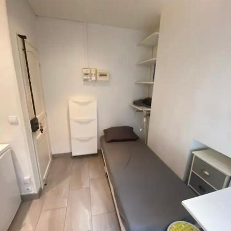 Small Studio Near Eiffel Tower Paris Exterior foto